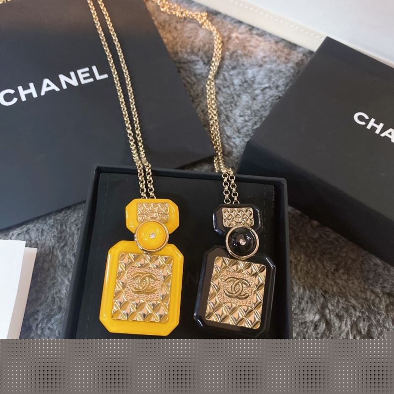 Ch*el brooches